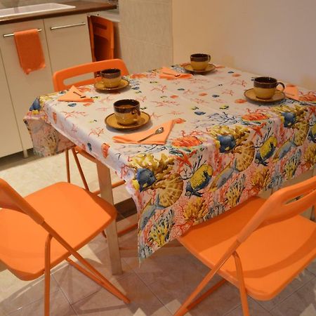 Casa Vacanze All'Angolo Триест Екстериор снимка
