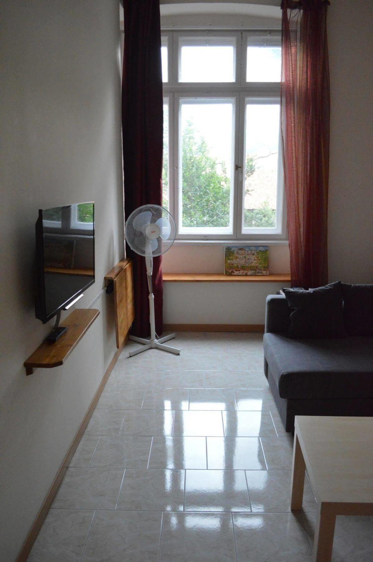Casa Vacanze All'Angolo Триест Екстериор снимка