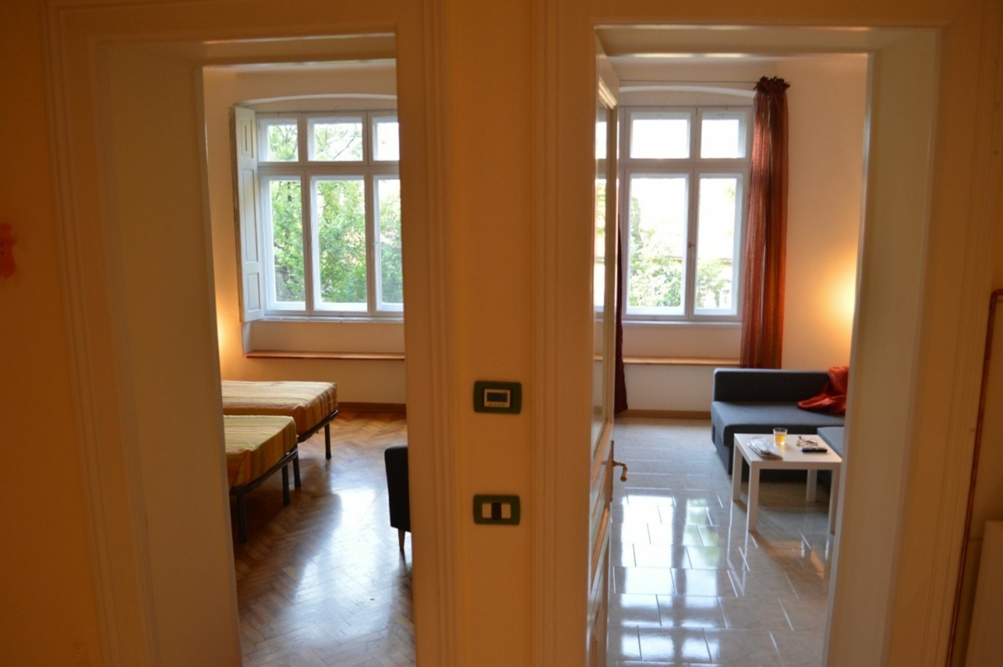 Casa Vacanze All'Angolo Триест Екстериор снимка