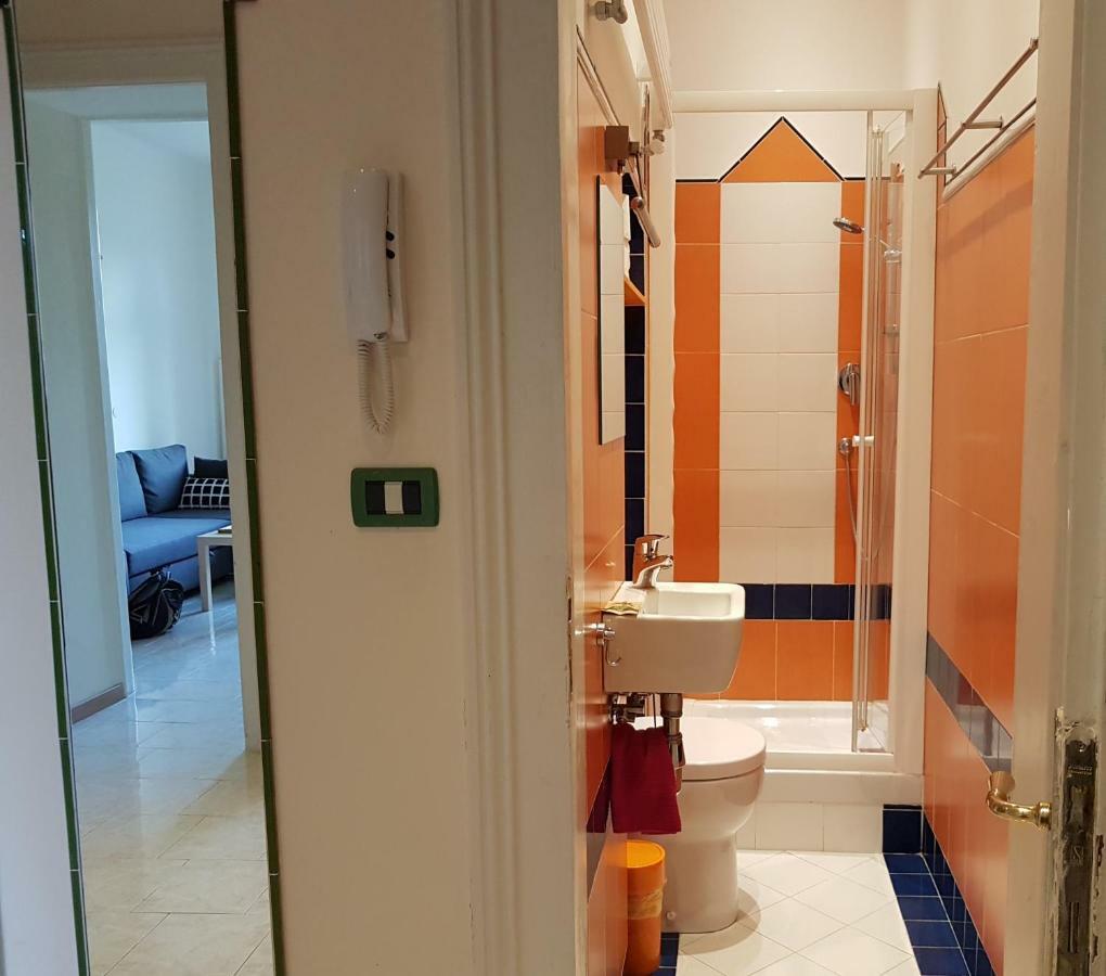 Casa Vacanze All'Angolo Триест Екстериор снимка